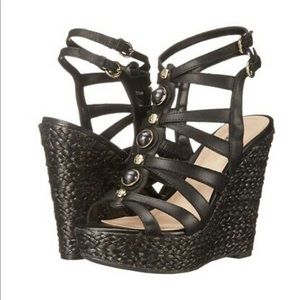 Guess black leather wedge sandals Size 8.5 ONIXX3